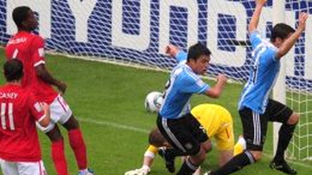 Futbolista argentino, el ídolo del Sacachispas que es basurero