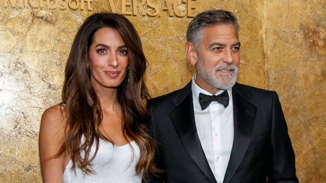 George Clooney junto a su esposa Amal.