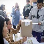 Las autoridades electorales buscan promover la participación democrática de la juventud. Las autoridades electorales buscan promover la participación democrática de la juventud.