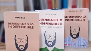 Defendiendo lo indefendible, el libro que le regaló Milei a sus ministros. Defendiendo lo indefendible, el libro que le regaló Milei a sus ministros.