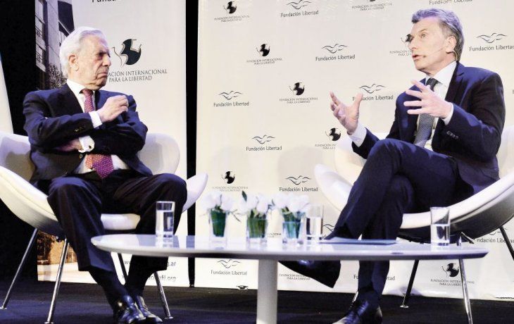 ámbito.com | vargas llosa y macri.jpg