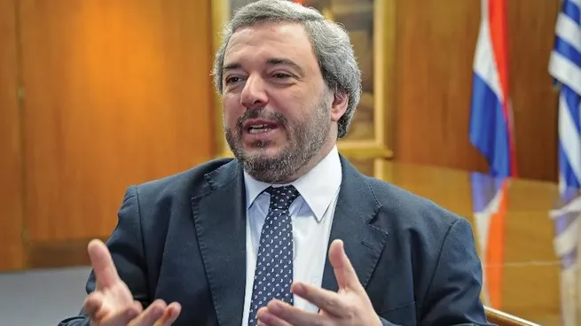 Mario Bergara, senador por el Frente Amplio, declaró en el caso Astesiano. (Foto: Gobierno del Uruguay)