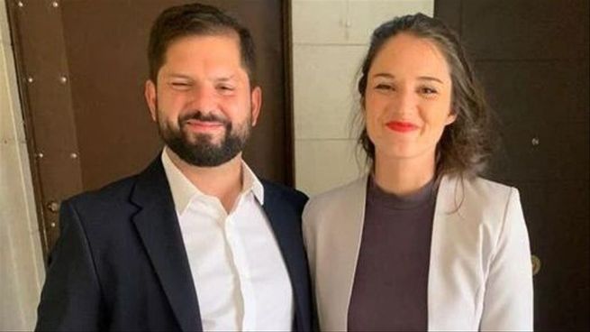 Gabriel Boric e Irina Karamanos