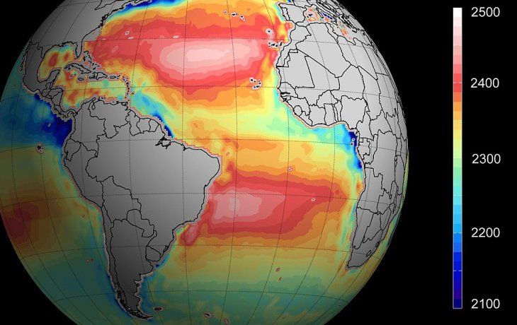 Una treintena de países acuerdan proteger mejor los océanos durante una cumbre en Francia