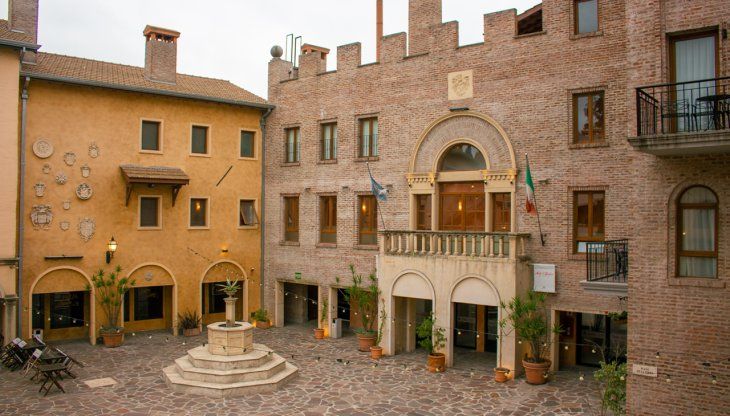 El paseo de Benavídez que parece un pueblo de La Toscana.
