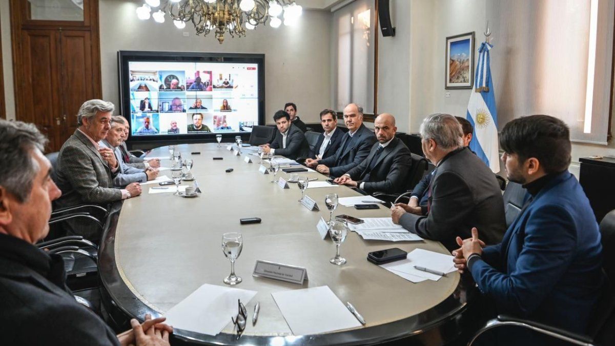 The Government received the Liaison Committee, but omitted to talk about the withholdings and the liquidation of soybeans
