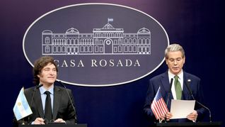 Tras el salvataje del Tesoro de EEUU, avanza la negociación por un nuevo préstamo de bancos. Tras el salvataje del Tesoro de EEUU, avanza la negociación por un nuevo préstamo de bancos.