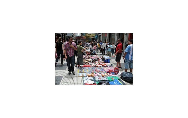CAME insiste contra manteros: Hay gente que se está fundiendo y nadie hace nada