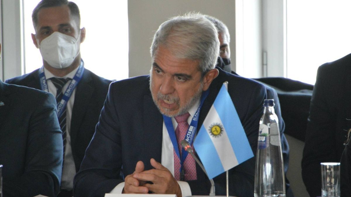 Aníbal Fernández cruzó a Carolina Losada por la supuesta "venta de bebés" en Rosario