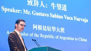 Sabino Vaca Narvaja planteó que los países desarrollados dependen mucho América Latina por los alimentos y la energía. Sabino Vaca Narvaja planteó que los países desarrollados dependen mucho América Latina por los alimentos y la energía.