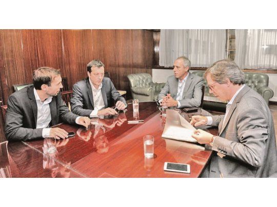 Rúbrica. El Gobierno de la santacruceña Alicia Kirchner es uno de los Ejecutivos que sellaron convenio con el Fondo Fiduciario para el Desarrollo Provincial, y que pasaron en las últimas horas por los despachos nacionales.