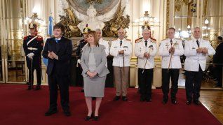 Javier Milei encabezó la ceremonia de ascenso de oficiales de las Fuerzas de Seguridad. Javier Milei encabezó la ceremonia de ascenso de oficiales de las Fuerzas de Seguridad.