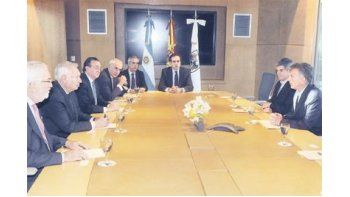 Mauricio Macri recibió ayer al canciller español José Manuel García-Margallo y una comitiva que lo acompaña en su viaje por la región. Alentaron tratados comerciales.