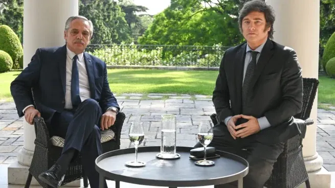 Alberto Fernández y Javier Milei en su encuentro en Olivos.&nbsp;