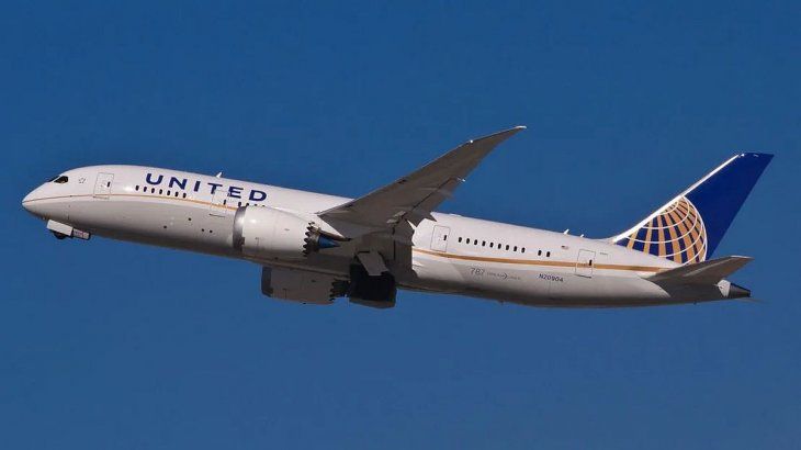 United, una de las grandes aerolíneas estadounidenses, espera un 2021 complicado. United, una de las grandes aerolíneas estadounidenses, espera un 2021 complicado.