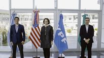 funcionaria de embajada de ee.uu., con ypf