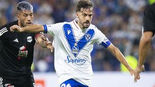 Riestra le ganó a Vélez y está en zona de clasificación.