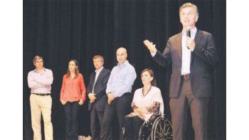 Marcos Peña, María Eugenia Vidal, Emilio Monzó, Horacio Rodríguez Larreta, Gabriela Michetti y Mauricio Macri, ayer en la sede del Gobierno porteño ante gabinete ampliado.