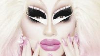 Trixie Mattel unió sus álbumes rubio y rosa