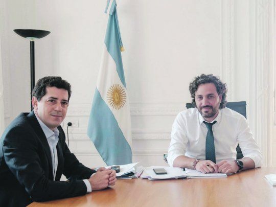 Mesa. El jefe de Gabinete y el ministro del Interior encabezaron el encuentro con funcionarios porteños y bonaerenses en la Rosada.