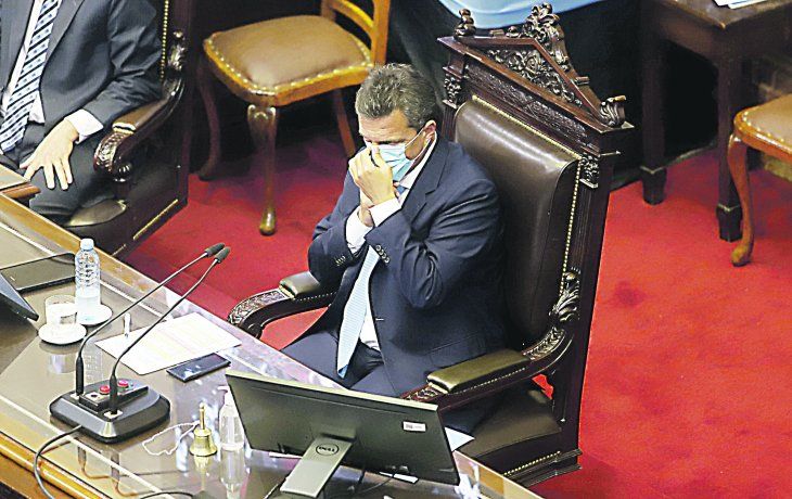 ámbito.com | pag10-Sesion Diputados Deuda Publica_fuchila 01.jpg