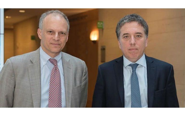 ámbito.com | Encuentro. Alejandro Werner y Nicolás Dujovne ayer en Washington