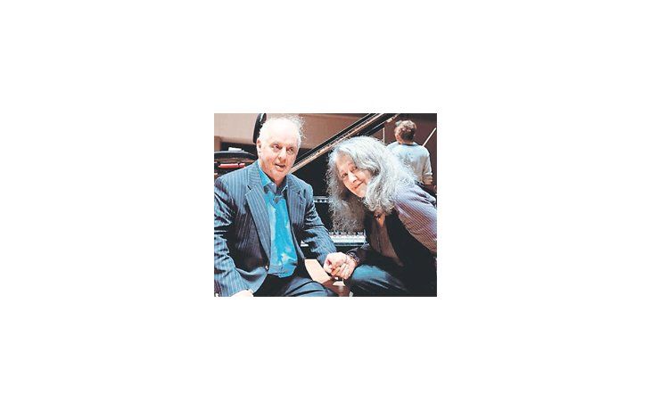 ámbito.com | Daniel Barenboim tendrá fuerte presencia en la temporada 2014 del Teatro Colón. Ofrecerá un recital de piano junto con Martha Argerich (foto), dirigirá una versión de concierto de “Tristán e Isolda”, de Richard Wagner, con intérpretes internacionales de p