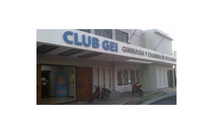 Un grupo de delincuentes redujo al sereno y abrió la caja fuerte del club Gimnasia Esgrima de Ituzaingó (Foto Facebook GEI)