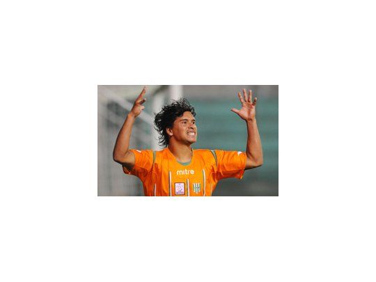 En su etapa en Banfield, Tito fue dirigido por Falcioni y convirtió 16 goles.