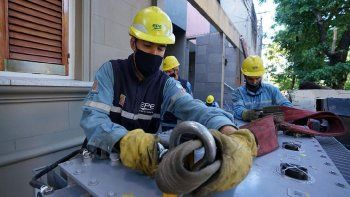 Desde EPE de Santa Fe piden usar los equipos de aire acondicionado a no menos de 24°. Cada grado por debajo de esa marca, produce un consumo mayor de electricidad, de entre 5% y 10%.