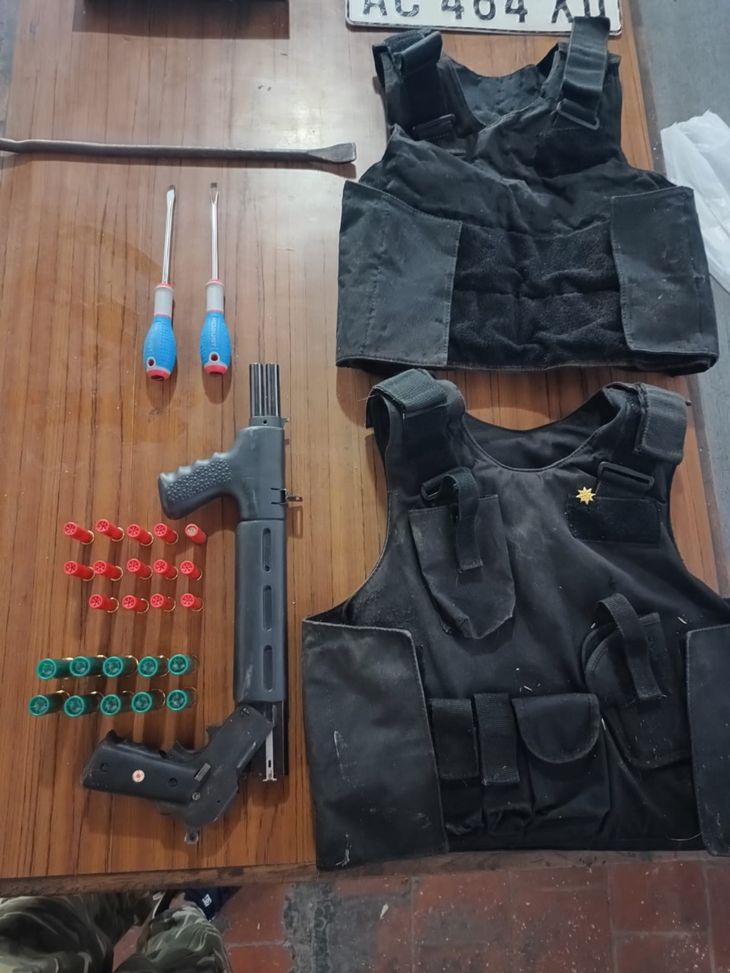 El armamento que manejaban los delincuentes a la hora de cometer las entraderas El armamento que manejaban los delincuentes a la hora de cometer las entraderas