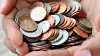 Por qué siempre hay que agarrar las monedas, según Feng Shui.&nbsp;