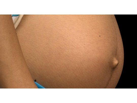 El ADN también elige cuando se tendrá el primer hijo