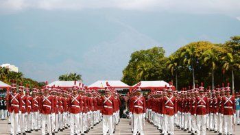Guardia. Un regimiento forma filas ante la llegada de Nicolás Maduro para la juramentación de su segundo mandato en Caracas. El sector militar no deja de ganar fuerza dentro del chavismo.