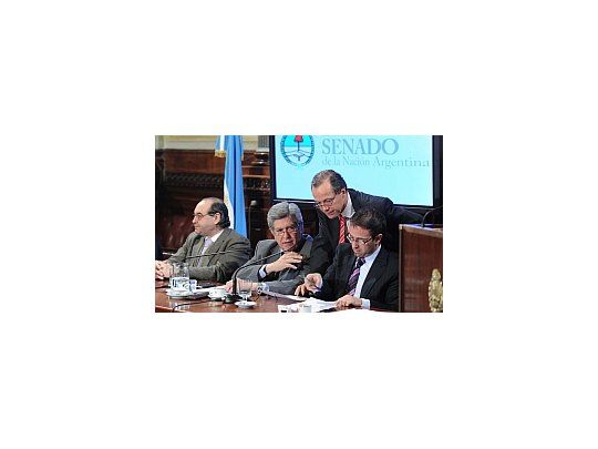 Con críticas, avanza en comisión el proyecto de voto a los 16 años
