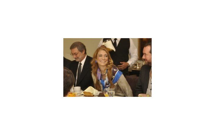 La ministra de Industria mantuvo reuniones en la sede de la Embajada en Perú