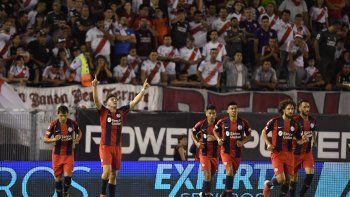 San Lorenzo se quedó con un partido increíble ante River en el Monumental.
