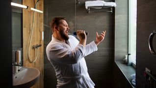 Especialistas vinculan esta conducta con bienestar emocional y liberación mental. Especialistas vinculan esta conducta con bienestar emocional y liberación mental.