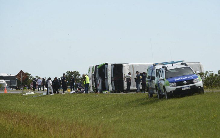 Tragedia en la Ruta 2: el chofer dijo que el micro sufrió una falla mecánica y quedó detenido