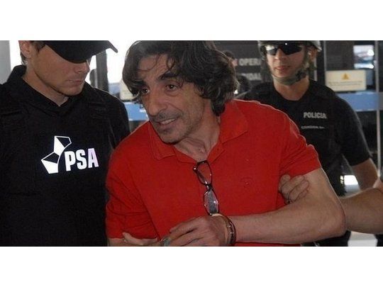 El español Fructuoso Álvarez González cumple prisión perpetua por incendiar el domicilio de la familia Bagnato, hecho en el que murieron cinco personas.