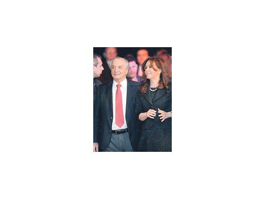 Cristina de Kirchner se mostró con Armando Cavalieri, histórico duelista de Hugo Moyano que emprendió una avanzada sobre uno de los hijos del camionero.