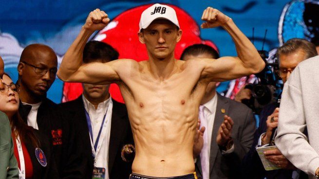 El mexicano David Picasso no pudo conquistar el título supergallo al caer ante el japonés Naoya Inoue.