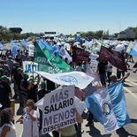 La protesta de los estatales en el peaje que une a la capital de Córdoba con la turística Carlos Paz. La protesta de los estatales en el peaje que une a la capital de Córdoba con la turística Carlos Paz.