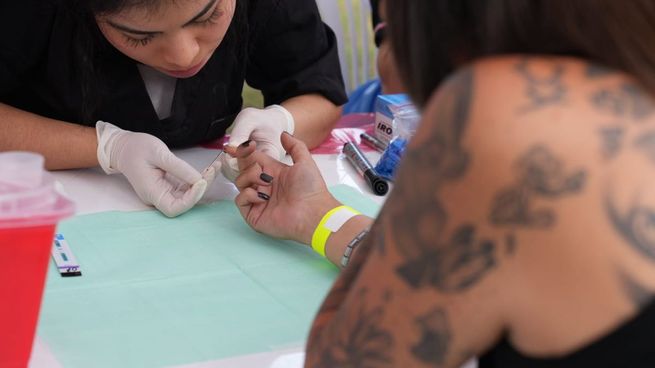 En el marco del Día Mundial de la Lucha contra el SIDA se realizaron testeos y campañas de concientización