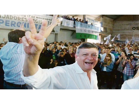 Reacción. Peppo, al ser ratificado al frente del Consejo Provincial del PJ. “Los adversarios no están dentro del partido, sino afuera”, disparó.