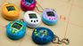 With new versions released since 2004 and a presence that ranges from video games to mobile applications, the Tamagotchi demonstrates that its history continues to conquer hearts, generation after generation. With new versions released since 2004 and a presence that ranges from video games to mobile applications, the Tamagotchi demonstrates that its history continues to conquer hearts, generation after generation.