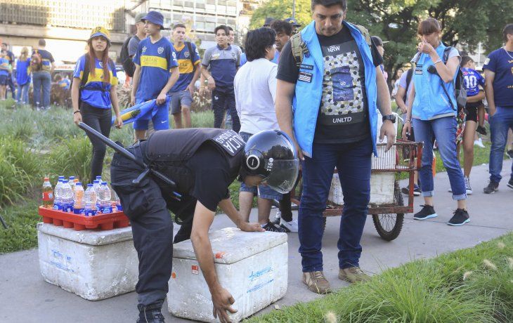 Incidentes y tensión en el Obelisco por el Día del hincha de Boca