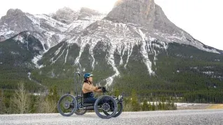 Este nuevo vehículo de aventuras se adapata a personas con movilidad reducida. Este nuevo vehículo de aventuras se adapata a personas con movilidad reducida.