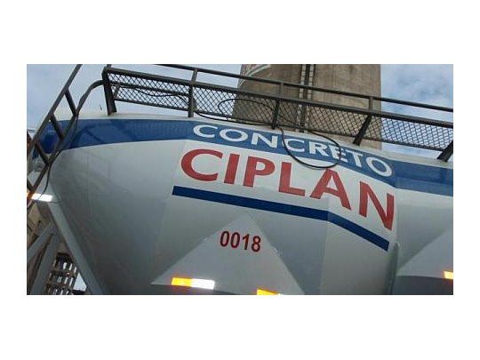 Una cementera francesa pagará u$s 333 millones para entrar en el grupo brasileño Ciplan