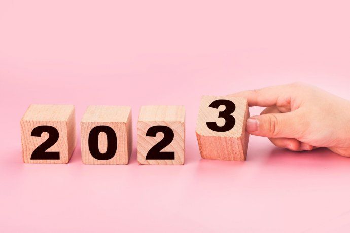symbolize-the-change-from-2022-to-the-new-year-2023-2023-happy-new-year-conceptjpg